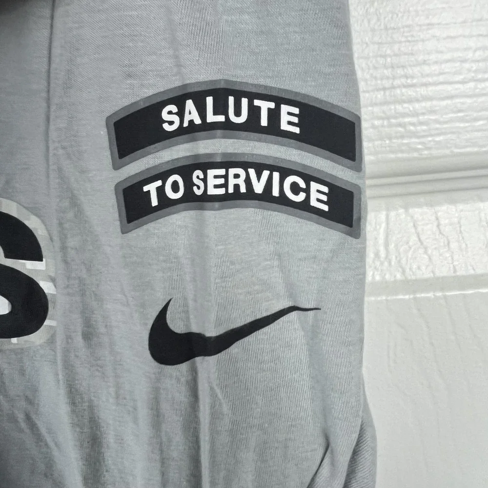 Cleveland Browns Nike Shirt Mens Small Gray NFL Football Salute To‎ Service NEW
